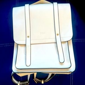 Ecosusi White Women's Vintage Laptop Backpack that embodies modern vintage.